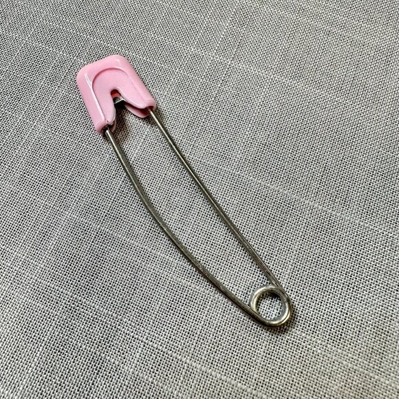 NIB Prym 20 Baby Safe Diaper Pins Blue Pink and White - Picture 4 of 9